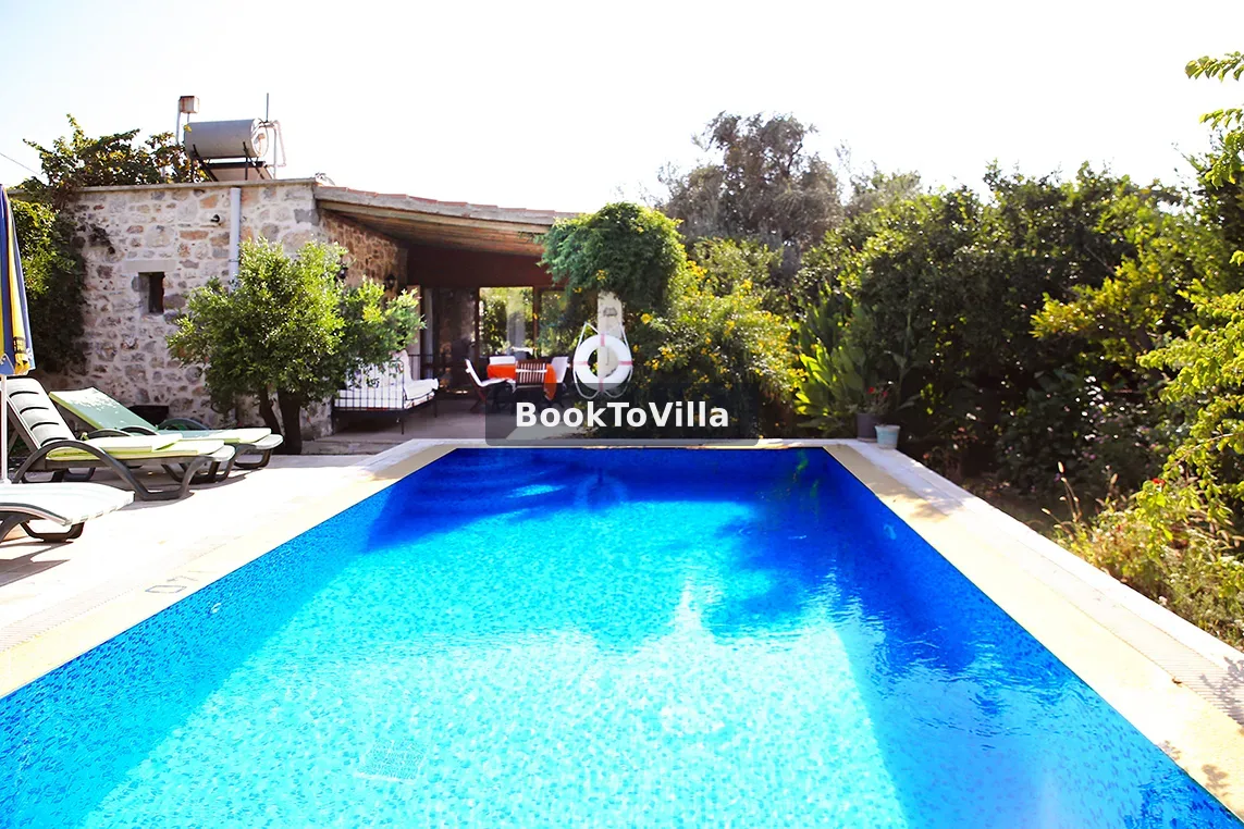 Bodrum Bitez Villa Limon mandalina bahçeli özel havuzlu villa