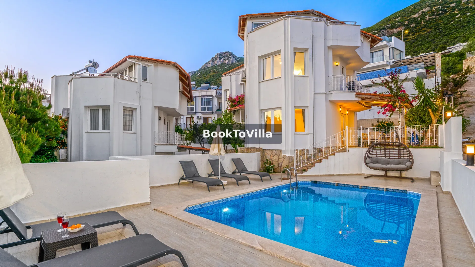 Kalkan Merkez Villa White House 1 deniz manzaralı özel havuzlu villa